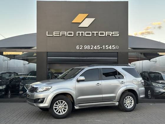 TOYOTA HILUX SW4 2.7 SR 4X2 16V FLEX 4P AUTOMÁTICO